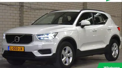 Wit Occasion 2021 Volvo XC40 Momentum SUV | € 26.950 (Super prijs)