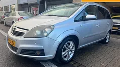 Grijs Gebruikt 2007 Opel Zafira MPV | € 2.595 (Eerlijke prijs)