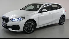 Wit Gebruikt 2023 BMW 118 Shadowline Hatchback | € 26.950 (Eerlijke prijs)