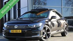 Gebruikt 2016 VW Passat Highline Sedan | € 15.350 (Eerlijke prijs)