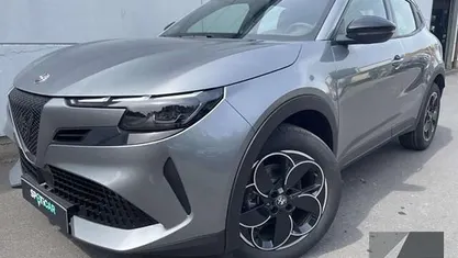 Grijs Occasion 2024 Alfa Romeo GT Junior SUV | € 27.450 (Super prijs)