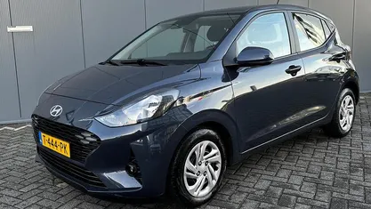 Grijs Occasion 2023 Hyundai i10 Comfort Hatchback | € 14.895 (Eerlijke prijs)