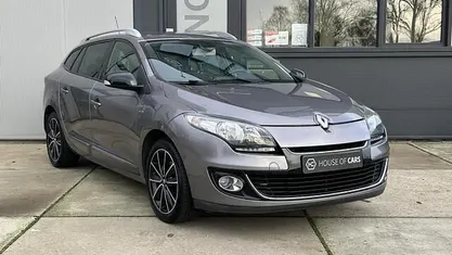 Grijs (metallic) Gebruikt 2013 Renault Mégane GrandTour Bose Edition Stationwagen | € 5.950 (Eerlijke prijs)