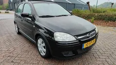 Zwart Gebruikt 2006 Opel Corsa Hatchback | € 2.250 (Eerlijke prijs)