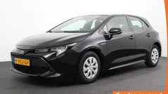Zwart Gebruikt 2021 Toyota Corolla Comfort Hatchback | € 20.690 (Eerlijke prijs)