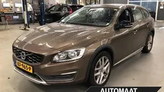 Gebruikt 2016 Volvo V60 CC Summum Stationwagen | € 20.000 (Eerlijke prijs)