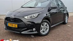 Gebruikt 2024 Toyota Yaris Hybrid Active Hatchback | € 24.249 (Eerlijke prijs)