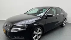 Zwart Gebruikt 2014 VW Passat Executive Sedan | € 7.650 (Eerlijke prijs)