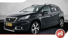 Zwart Gebruikt 2019 Peugeot 2008 Allure SUV | € 16.925 (Eerlijke prijs)