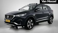 Gebruikt 2020 MG ZS Luxury SUV | € 13.445 (Eerlijke prijs)