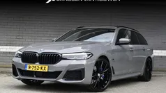 Grijs Gebruikt 2022 BMW 530e Stationwagen | € 44.445 (Eerlijke prijs)