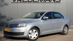 Grijs, metallic lak Gebruikt 2013 Skoda Rapid Elegance Hatchback | € 5.950 (Eerlijke prijs)