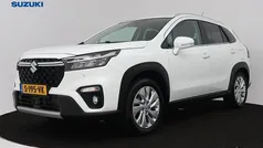 Wit metallic Gebruikt 2022 Suzuki SX4 S-Cross SUV | € 26.445 (Eerlijke prijs)