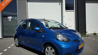 Occasion Toyota Aygo Comfort 68 PK (50 kW) 2011 Blauw Hatchback