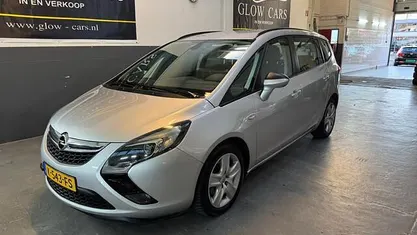 Grijs Occasion 2012 Opel Zafira Tourer Cosmo MPV | € 6.950 (Eerlijke prijs)