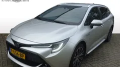 Grijs Gebruikt 2021 Toyota Corolla Team Stationwagen | € 27.950 (Eerlijke prijs)