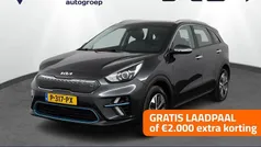 Grijs, metallic lak Gebruikt 2022 Kia e-Niro 2 SUV | € 26.950 (Super prijs)