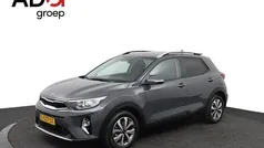 Grijs Gebruikt 2021 Kia Stonic SUV | € 18.950 (Eerlijke prijs)