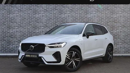 Wit Gebruikt 2021 Volvo XC60 R-Design SUV | € 43.894 (Eerlijke prijs)