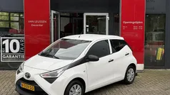 Wit Gebruikt 2021 Toyota Aygo Hatchback | € 10.700 (Eerlijke prijs)