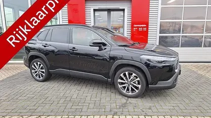 Gebruikt 2024 Toyota Corolla Cross Style SUV | € 35.900 (Eerlijke prijs)