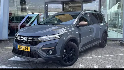 Grijs Gebruikt 2025 Dacia Jogger Extreme MPV | € 28.390 (Eerlijke prijs)