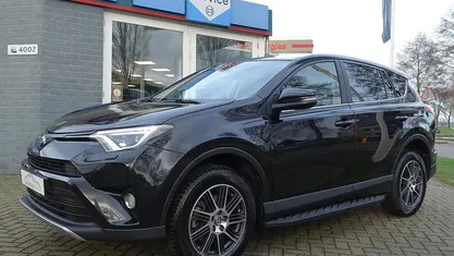 Gebruikt 2019 Toyota RAV4 Hybrid Style SUV | € 27.545 (Eerlijke prijs)