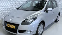 Grijs Gebruikt 2011 Renault Scénic III Dynamique MPV | € 4.999 (Goede deal)