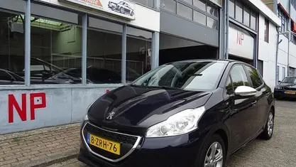 Occasion 2015 Peugeot 208 Style Hatchback | € 3.950 (Eerlijke prijs)