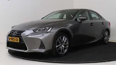Grijs Gebruikt 2020 Lexus IS300h Business Edition Sedan | € 25.945 (Eerlijke prijs)