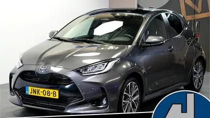 Occasion Toyota Yaris Executive 131 PK (96 kW) 2024 Grijs Hatchback