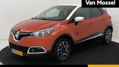 Oranje Gebruikt 2017 Renault Captur Dynamique SUV | € 15.935 (Eerlijke prijs)