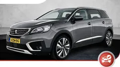 Grijs Gebruikt 2021 Peugeot 5008 Allure MPV | € 27.425 (Eerlijke prijs)