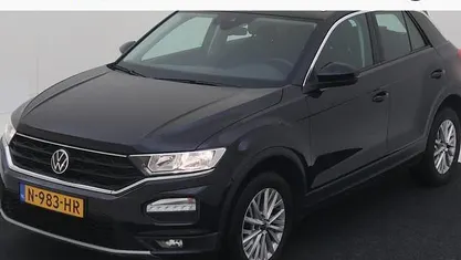Zwart Gebruikt 2021 VW T-Roc Style SUV | € 21.350 (Eerlijke prijs)