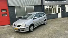 Grijs Gebruikt 2003 Nissan Almera Tino Tekna MPV | € 999 (Goede deal)