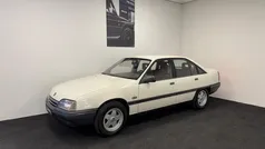 Wit Gebruikt 1987 Opel Omega Sedan | € 6.490