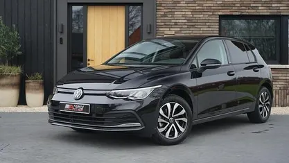 Gebruikt 2021 VW Golf VIII Active Hatchback | € 21.450 (Eerlijke prijs)