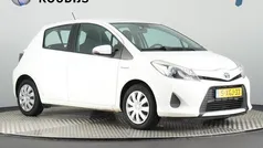 Wit Gebruikt 2014 Toyota Yaris Hatchback | € 10.690 (Eerlijke prijs)