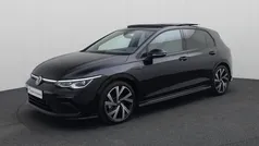 Zwart Gebruikt 2024 VW Golf VIII R-line Hatchback | € 36.440 (Eerlijke prijs)