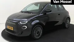 Zwart Gebruikt 2022 Fiat 500e Red Hatchback | € 16.540 (Eerlijke prijs)