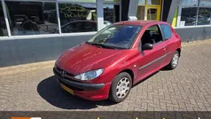 Rood Gebruikt 2005 Peugeot 206 Hatchback | € 899 (Eerlijke prijs)