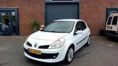 Gebruikt 2009 Renault Clio II Collection Hatchback | € 1.500 (Goede deal)