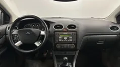 Grijs Gebruikt 2007 Ford Focus Futura Hatchback | € 3.250 (Eerlijke prijs)