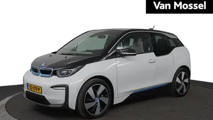 Wit Gebruikt 2018 BMW i3 Basis Hatchback | € 14.900 (Eerlijke prijs)