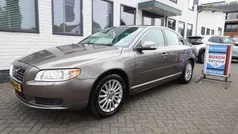 Grijs, metallic lak Gebruikt 2006 Volvo S80 Summum Sedan | € 8.950 (Eerlijke prijs)