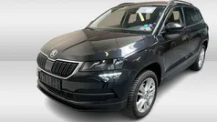 Zwart Gebruikt 2022 Skoda Karoq Ambition SUV | € 23.950 (Goede deal)