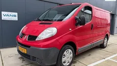 Rood Gebruikt 2010 Renault Trafic Van | € 3.245 (Eerlijke prijs)
