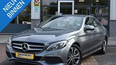 Grijs, metallic lak Gebruikt 2018 Mercedes C180 Sport Edition Sedan | € 22.950 (Goede deal)