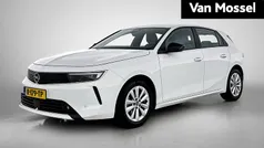 Gebruikt 2022 Opel Astra Edition Hatchback | € 18.940 (Eerlijke prijs)