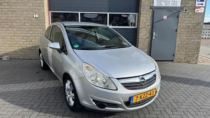Occasion 2009 Opel Corsa Sport Hatchback | € 1.895 (Goede deal)